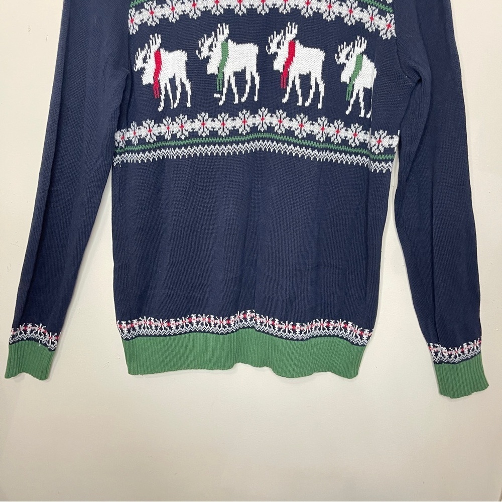 ASPEN Men’s Reindeer Fair Isle Holiday Sweater in Navy Blue - Picture 6 of 9